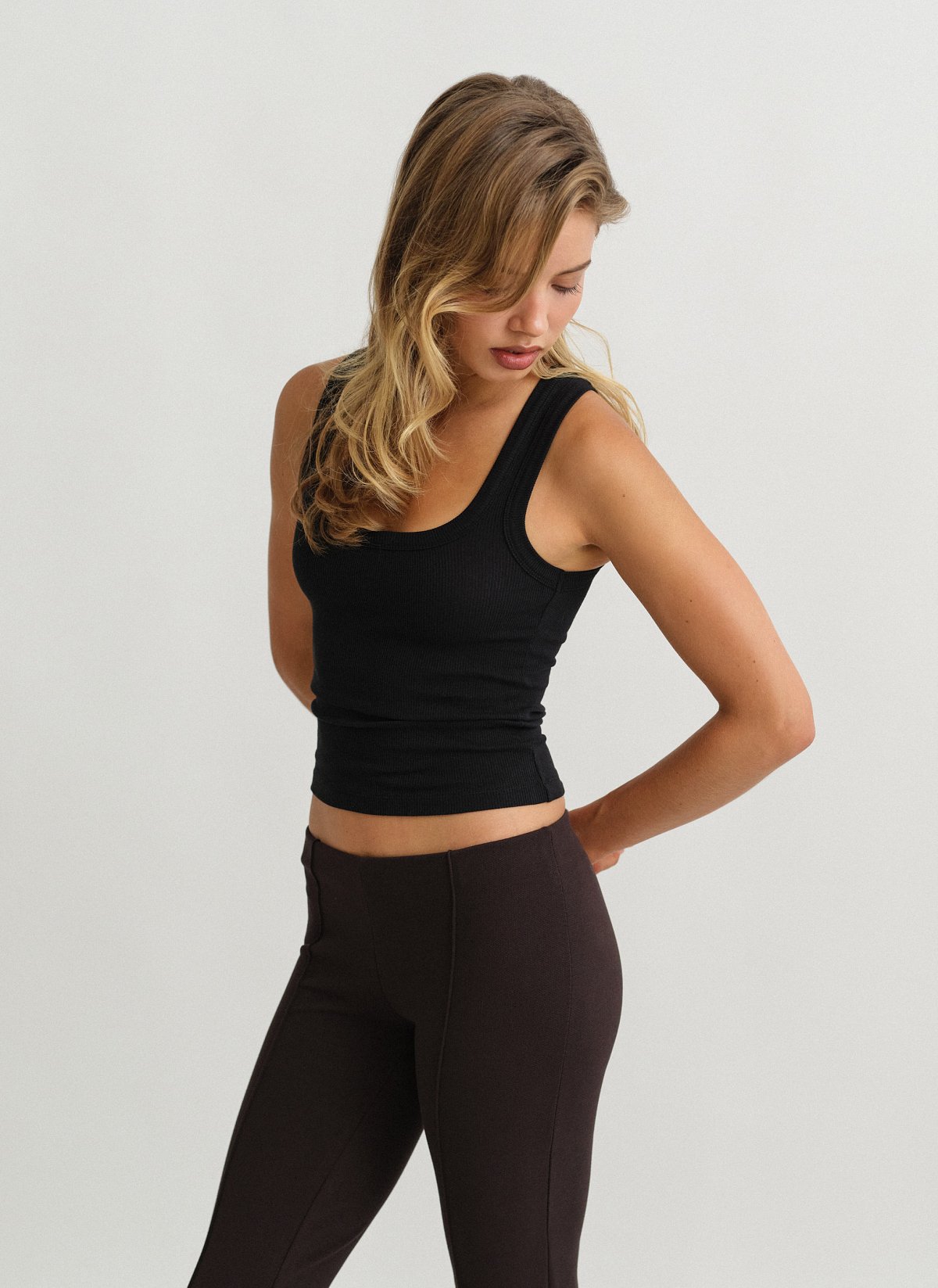 Basic αμάνικη μπλούζα ριπ-8