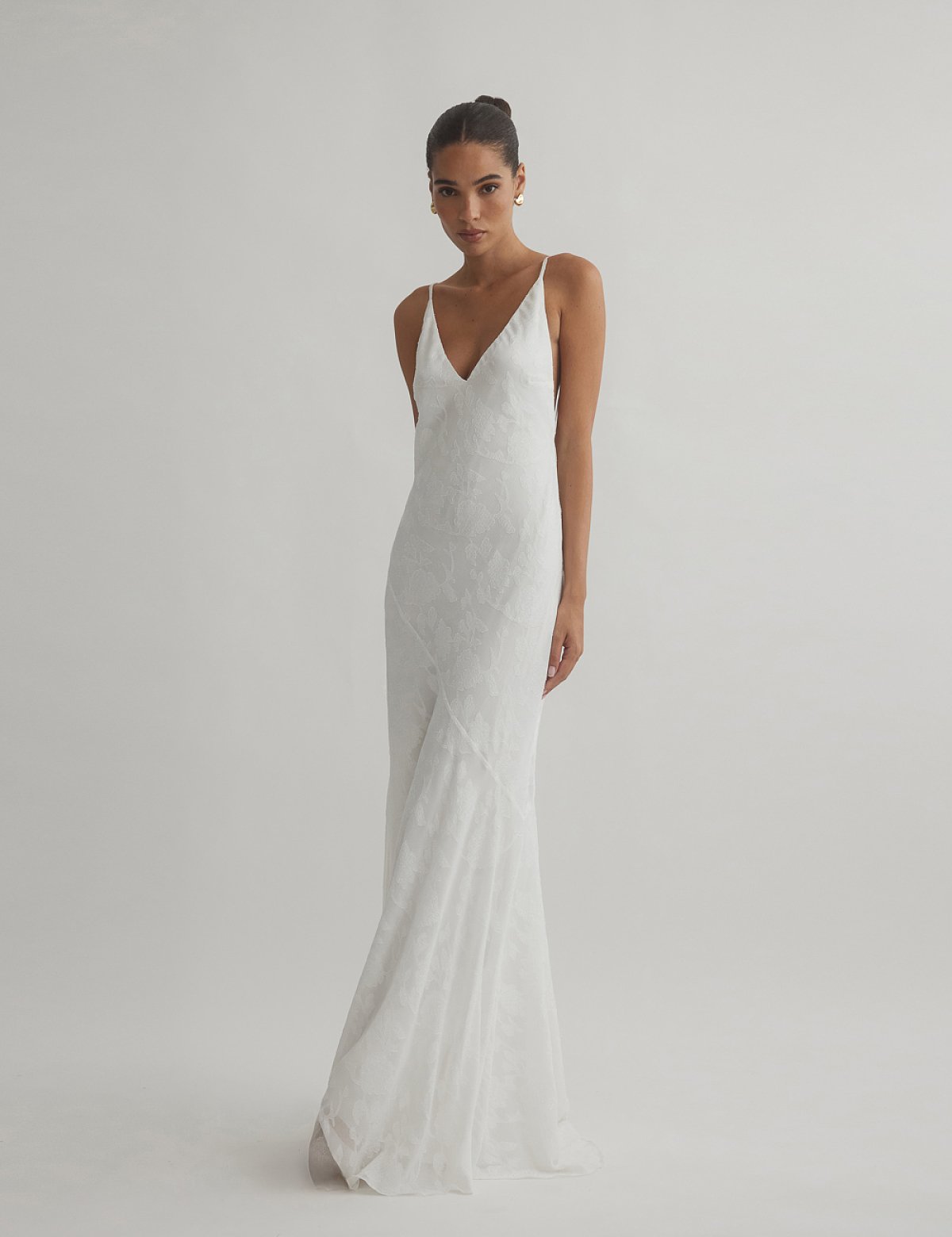 Μακρύ φόρεμα με ανάγλυφα λουλούδια-8