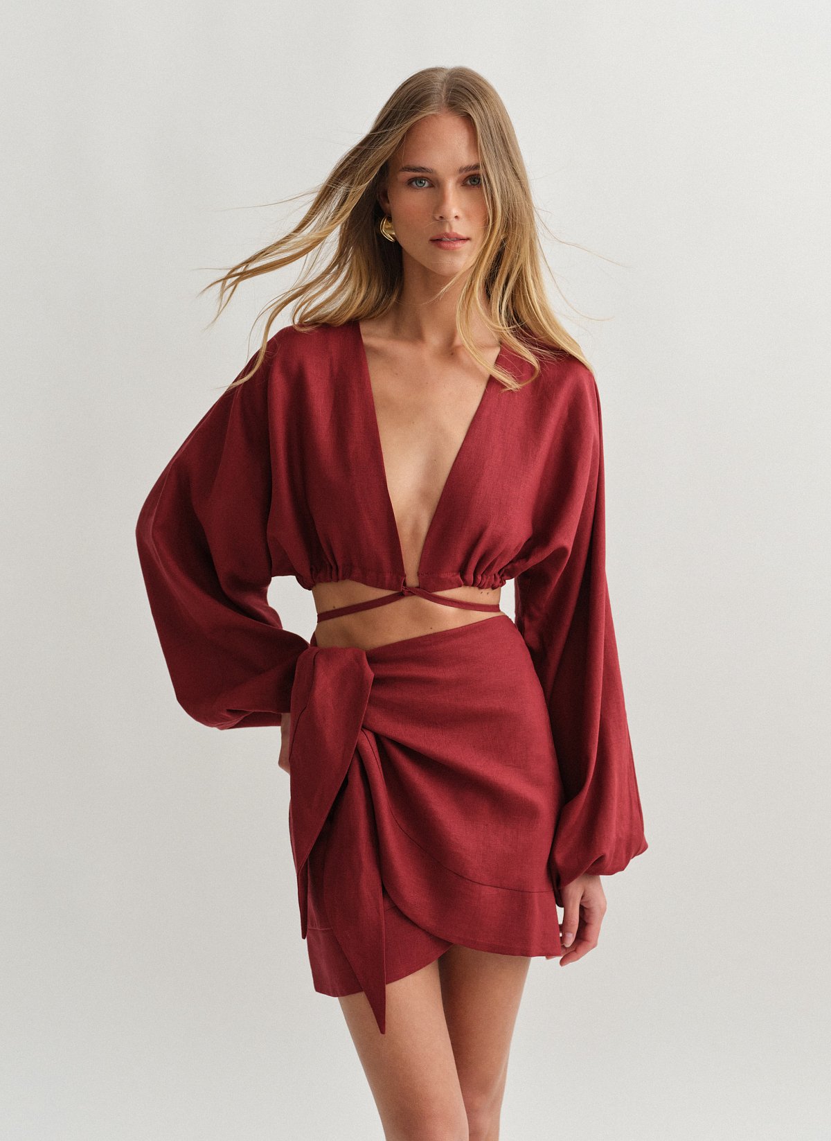 Linen longsleeve top with fastening-5