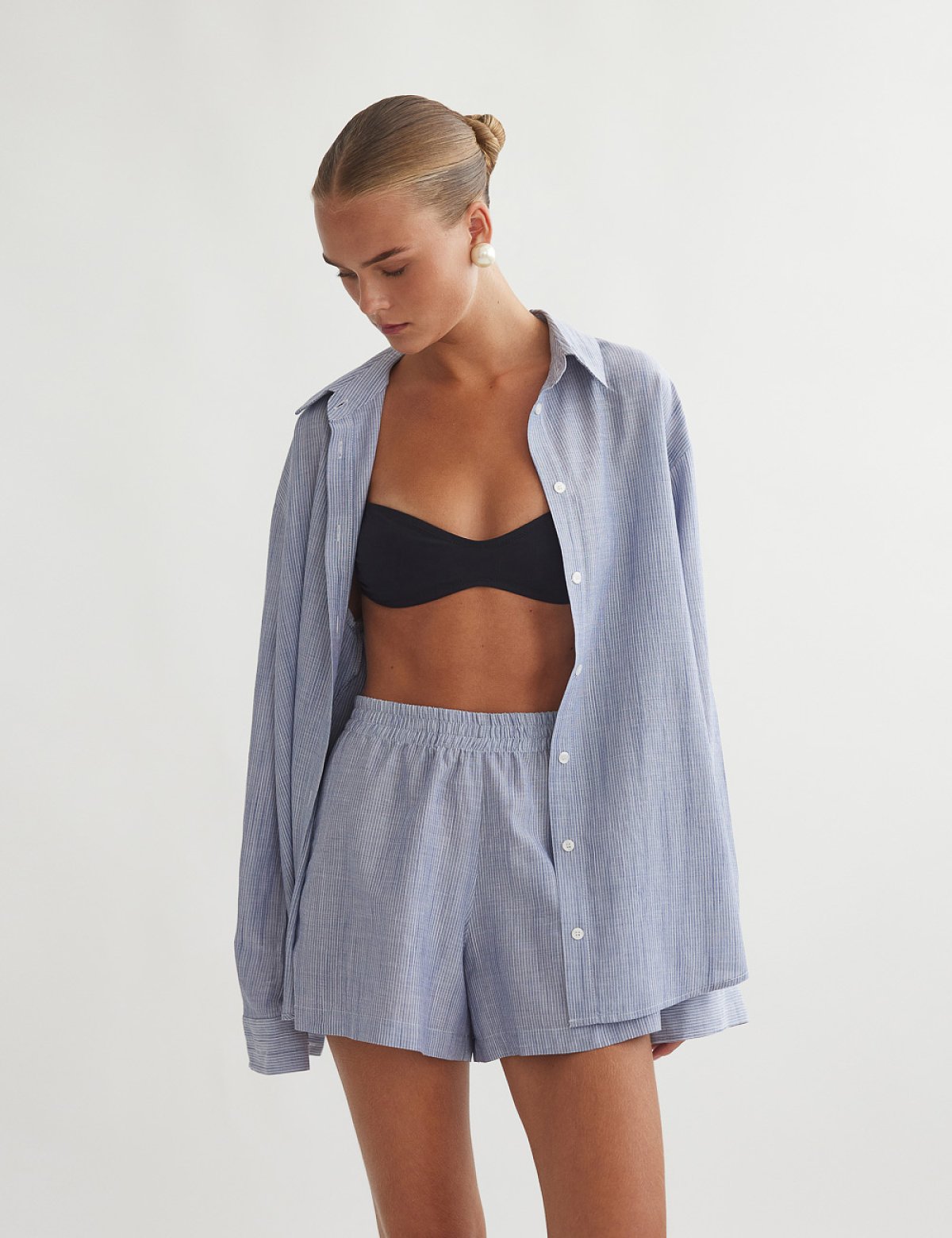 Ριγέ σορτς ποπλίνα με λάστιχο-1