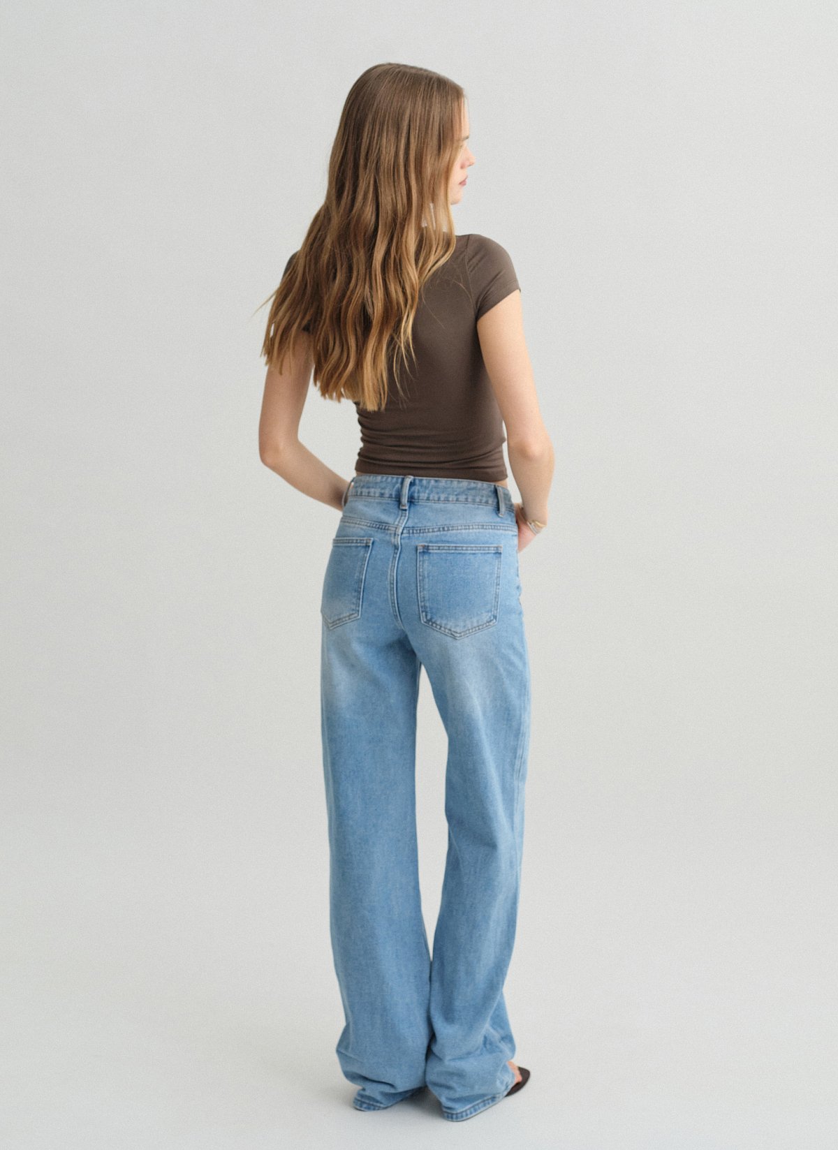 Mid-rise straight jeans-2