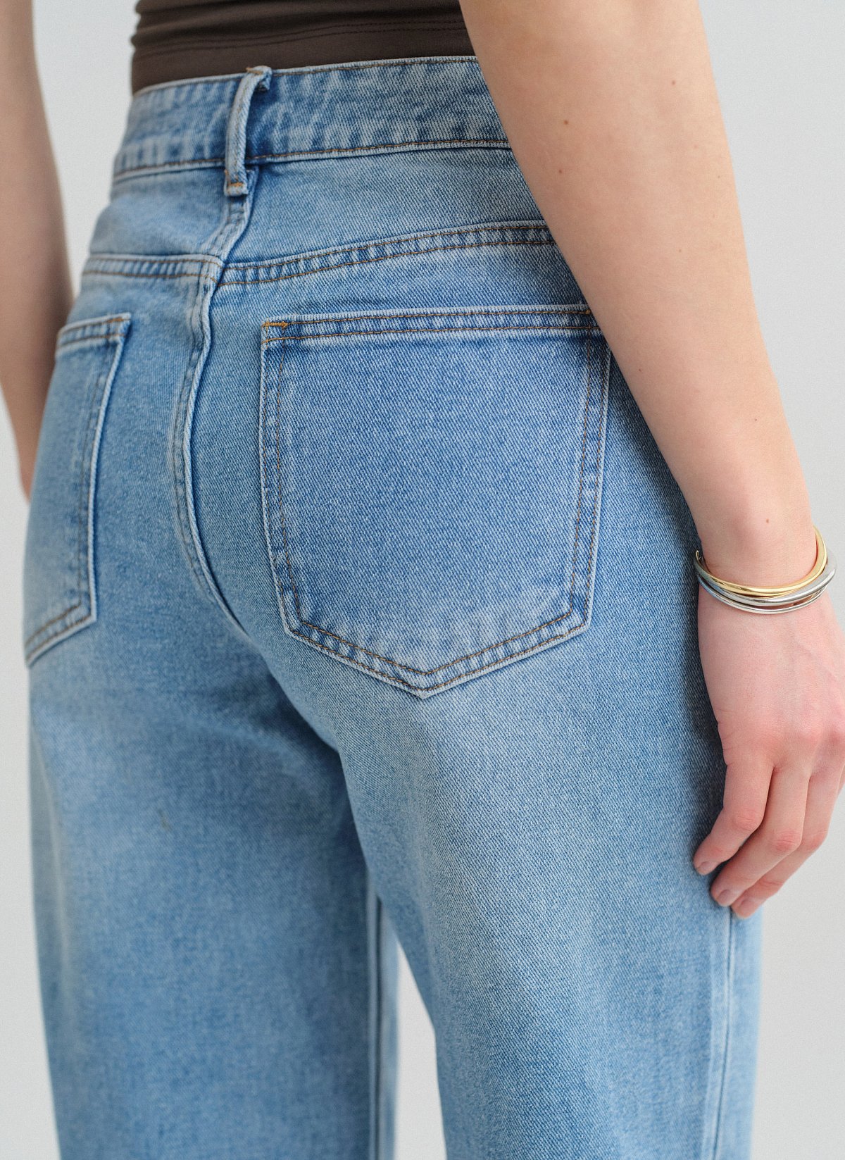 Mid-rise straight jeans-5