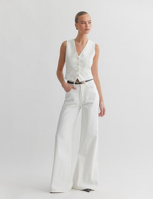 Product: White wide leg jeans