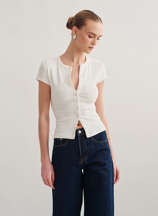 Γυναικεία ριπ μπλούζα με κουμπιά