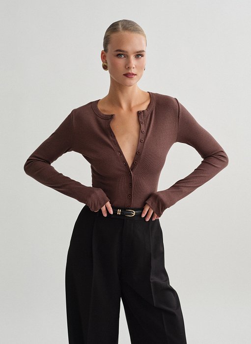 Product: Longsleeve ribbed cardigan with buttons