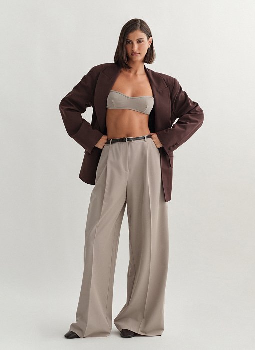 Γυναικείο υφασμάτινο παντελόνι με πιέτες