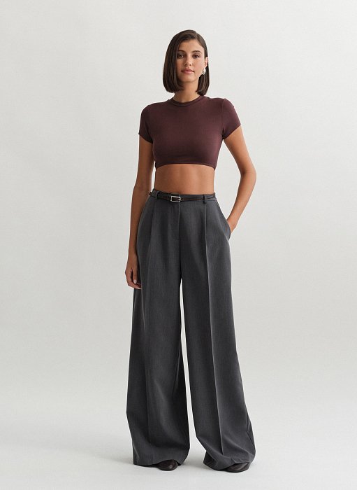 Γυναικείο υφασμάτινο παντελόνι με πιέτες