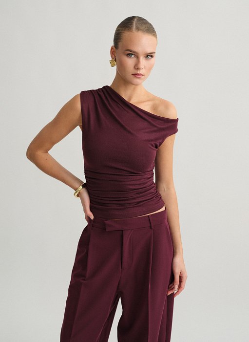 Προϊόν: One-shoulder μπλούζα με σούρες