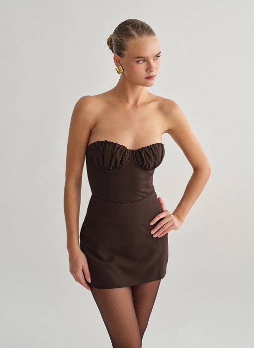 Υφασμάτινο κορσέ τοπ με λεπτομέρεια σούρες