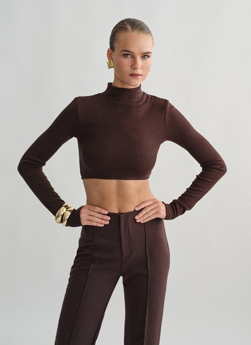 Προϊόν: Πλεκτό ριπ crop τοπ ζιβάγκο