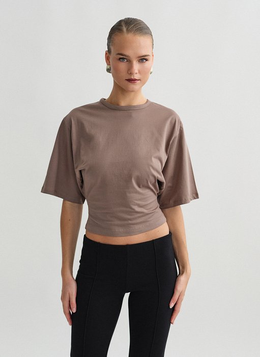 Προϊόν: Μεσάτη κοντομάνικη μπλούζα