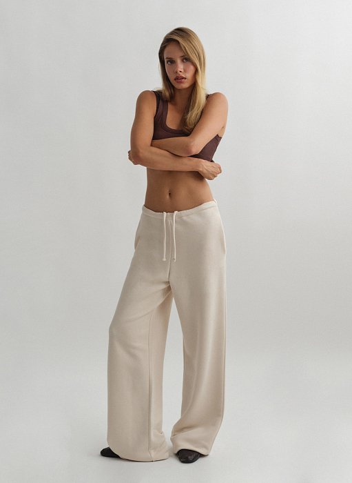 Γυναικείο ελαστικό παντελόνι φόρμας με κορδόνι στη μέση