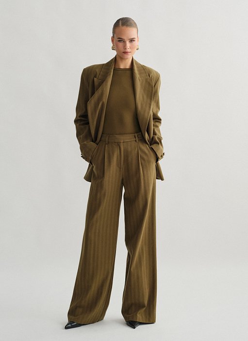 Προϊόν: Υφασμάτινο παντελόνι με ρίγα