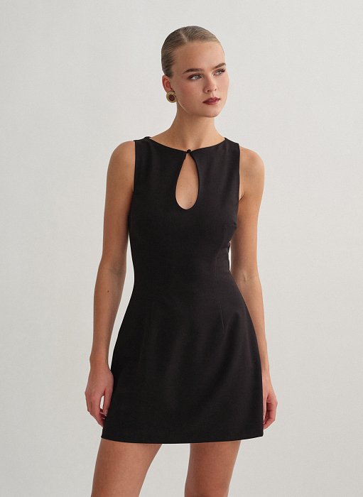 Γυναικείο υφασμάτινο μίνι φόρεμα με άνοιγμα