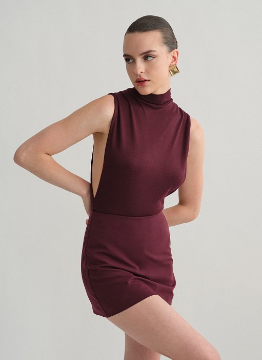 Γυναικείο αμάνικο κορμάκι ζιβάγκο σε ελαφριά πλέξη