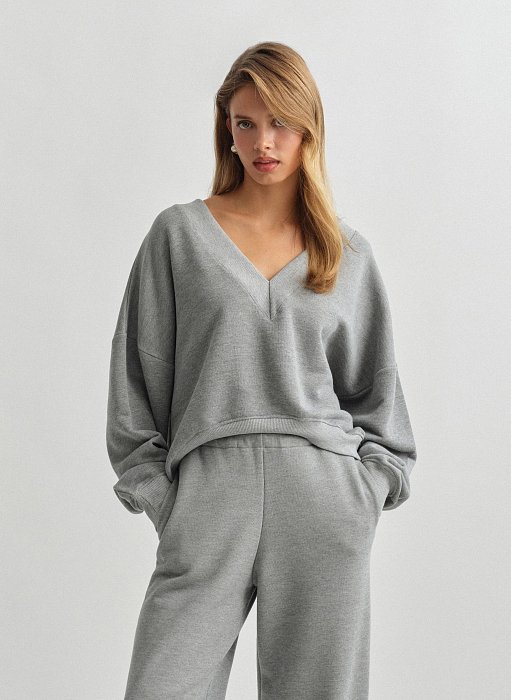 Γυναικείο μακρυμάνικο φούτερ με λαιμόκοψη V