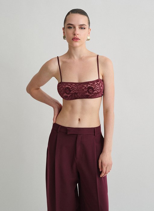 Προϊόν: Crop τοπ με δαντέλα