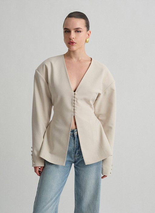 Product: Fitted blazer with buttons