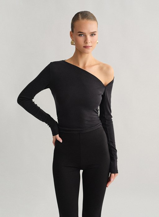 Προϊόν: One-shoulder ριπ μπλούζα