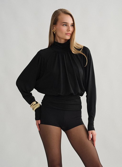 Γυναικεία ριχτή μακρυμάνικη μπλούζα με ανοιχτή πλάτη