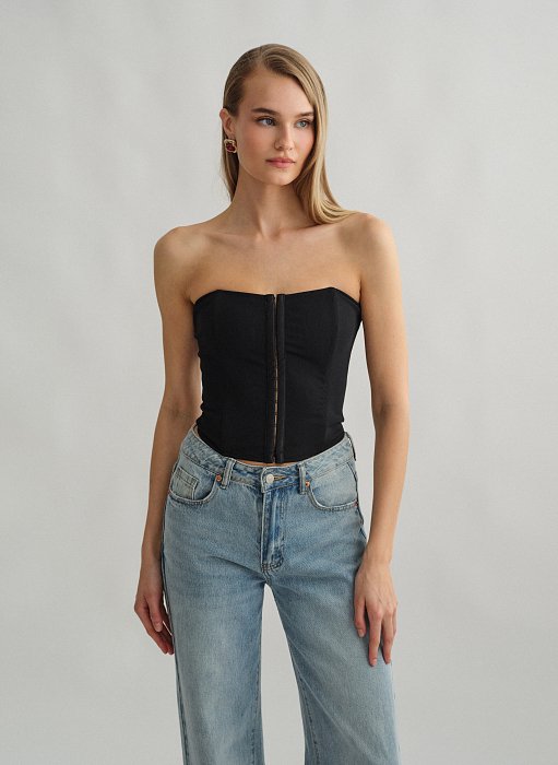 Γυναικείο τοπ σε στυλ κορσέ με τούλι