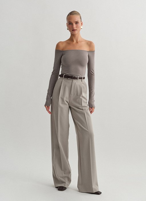 Γυναικείο υφασμάτινο παντελόνι με τσάκιση