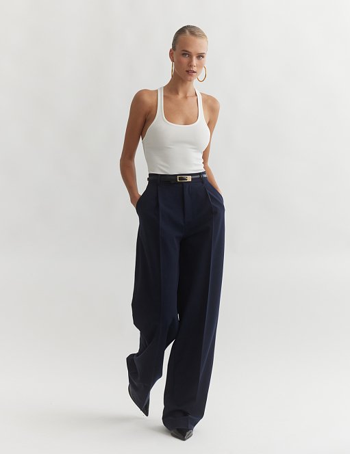 Γυναικείο υφασμάτινο παντελόνι με τσάκιση