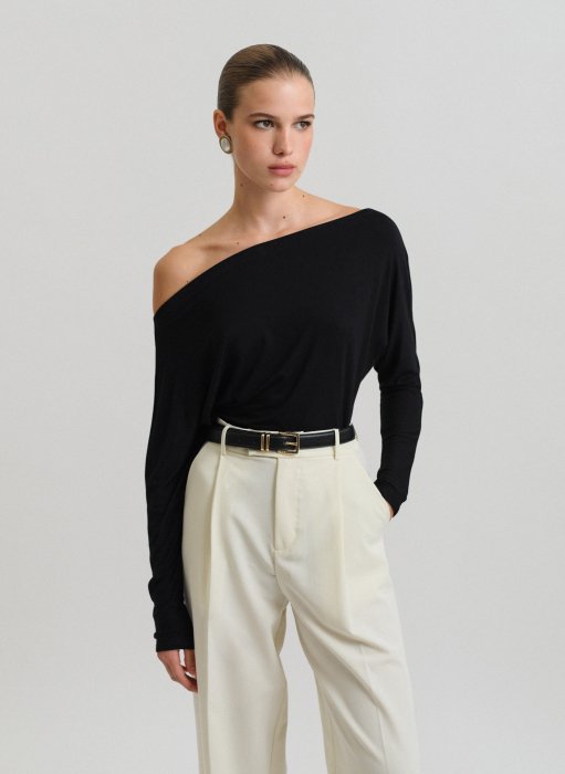 Product: Bamboo fitted off-shoulder blouse