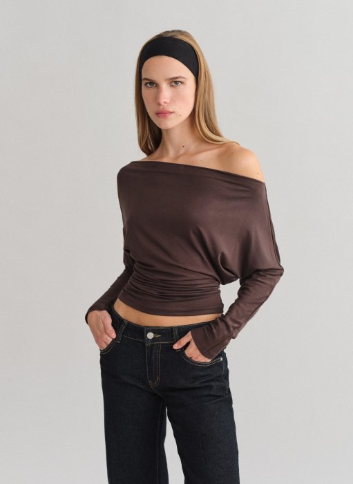 Product: Bamboo fitted off-shoulder blouse
