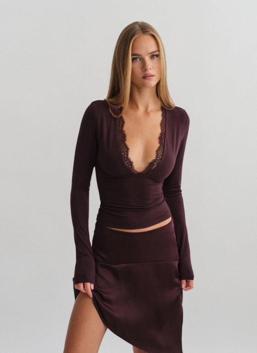 Product: Bamboo blouse with lace