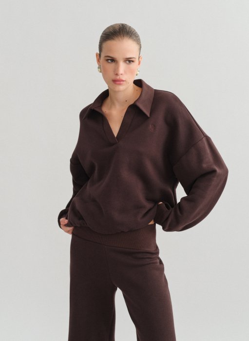 Product: Sweatshirt with collar