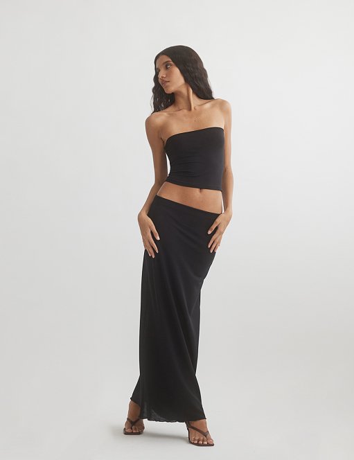 Product: Light-knit maxi skirt