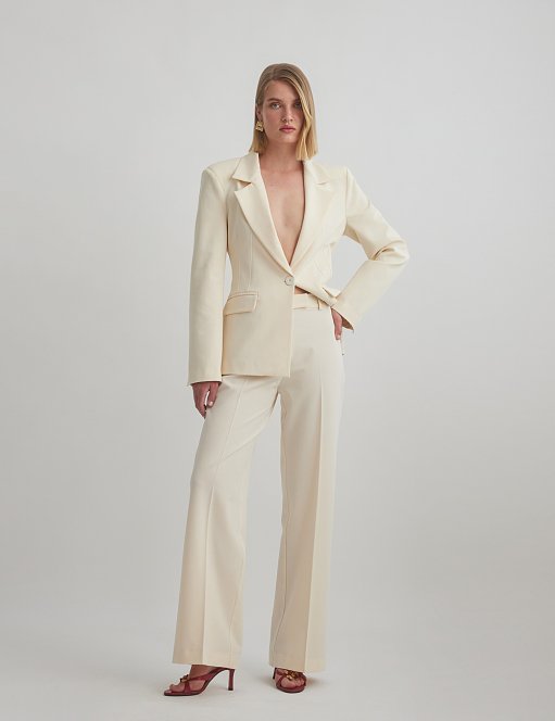 Product: Straight-line textured trousers with crease