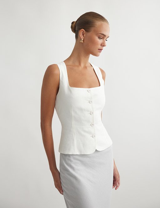 Product: Linen vest with wide straps