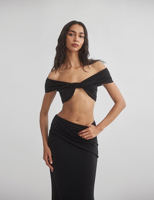 Γυναικείο off-shoulder ανεστραμμένο crop τοπ