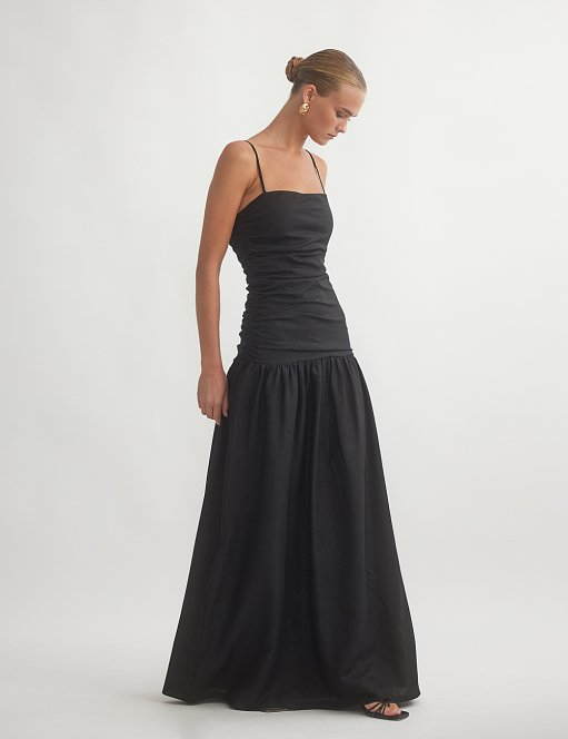 Γυναικείο λινό μακρύ φόρεμα με σούρες