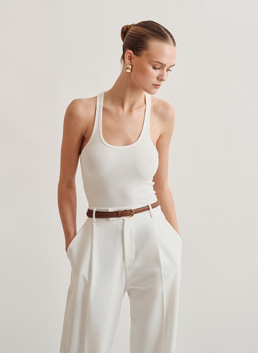 Γυναικείο basic αμάνικο ριπ τοπ