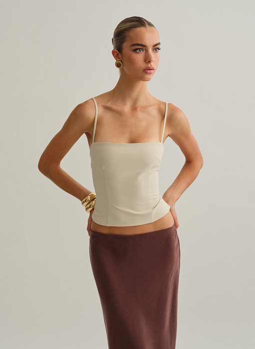 Γυναικείο υφασμάτινο τοπ με χιαστί πλάτη