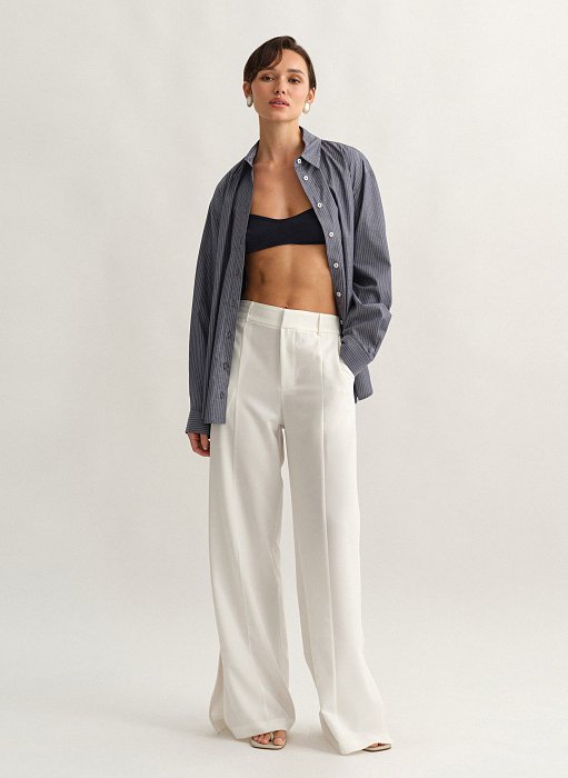 Γυναικείο υφασμάτινο παντελόνι με σκίσιμο