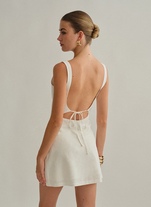 Γυναικείο αμάνικο λινό μίνι φόρεμα με δέσιμο στην πλάτη