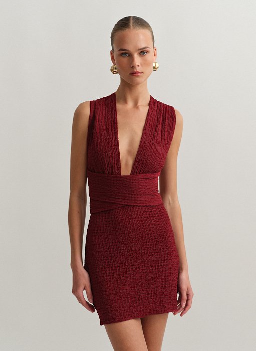 Γυναικείο μίνι φόρεμα σε ανάγλυφη υφή