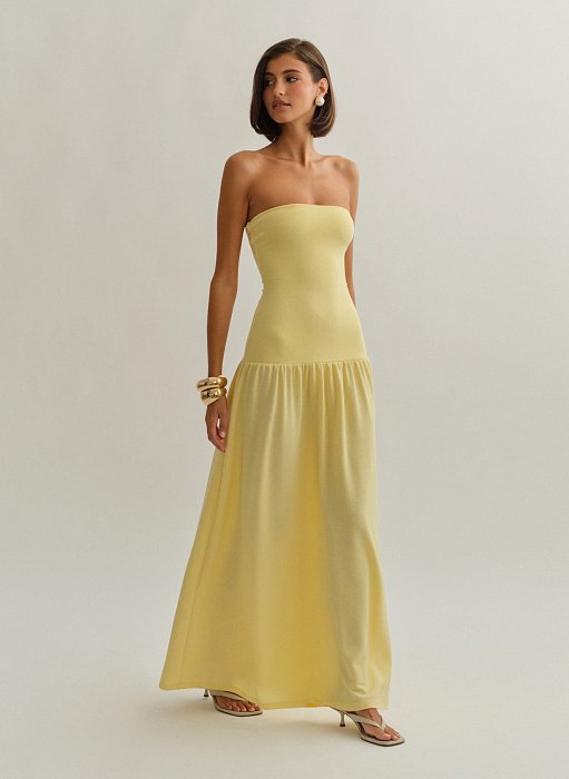 Γυναικείο μακρύ στράπλες φόρεμα με ελαφριά πλέξη