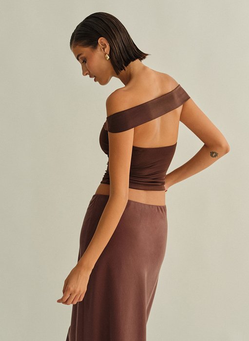 Γυναικείο off-shoulder τοπ με ανοιχτή πλάτη cut-out