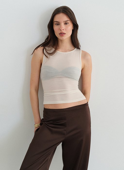 Product: Light-knit sleeveless blouse