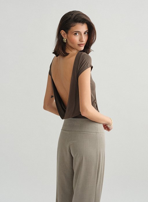 Προϊόν: Ντραπέ τοπ με ανοιχτή πλάτη bamboo