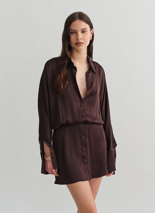 Γυναικείο σατέν μακρυμάνικο σεμιζιέ μίνι φόρεμα με κουμπιά