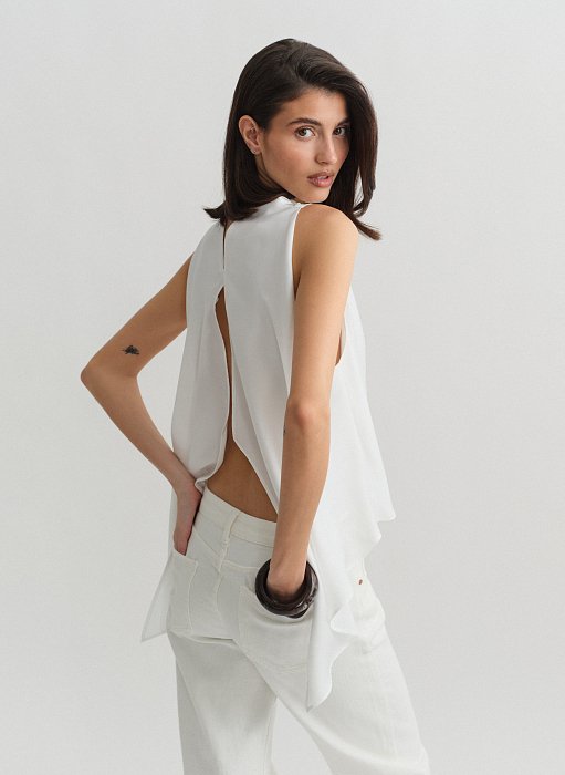 Προϊόν: Ασύμμετρη σατέν μπλούζα