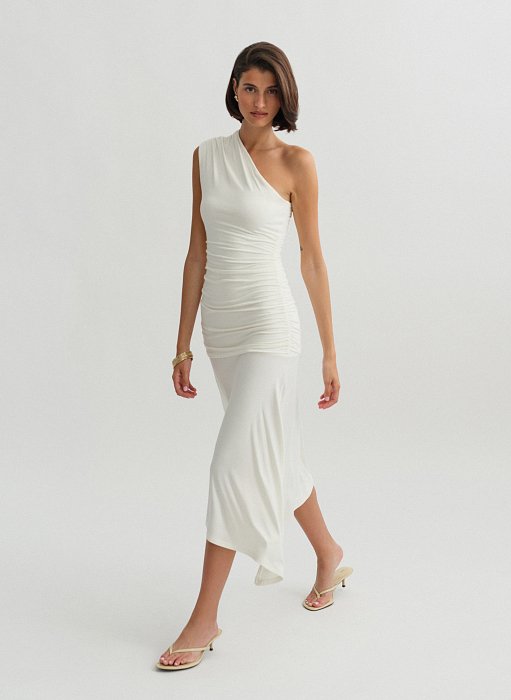 Γυναικείο ελαστικό one-shoulder midi φόρεμα bamboo με σούρες και ασύμμετρο τελείωμα