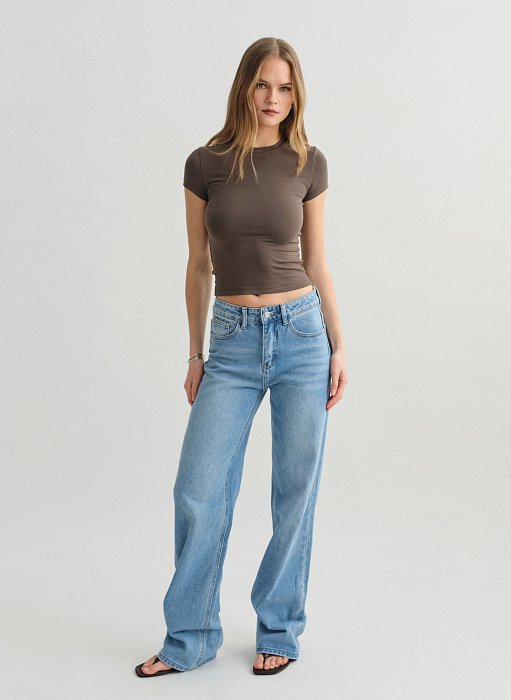 Product: Mid-rise straight jeans